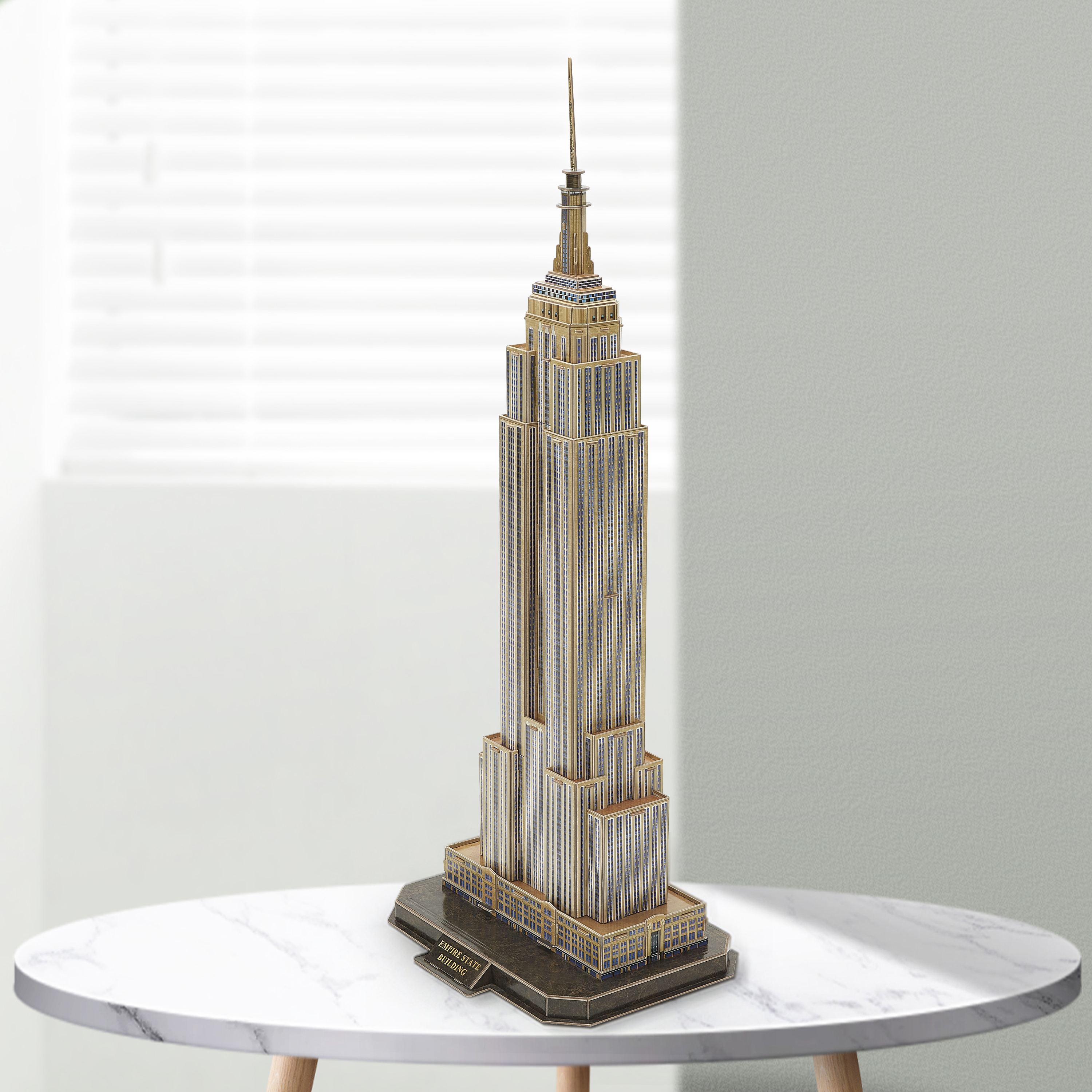 NatGeo Empire State Building DS0977