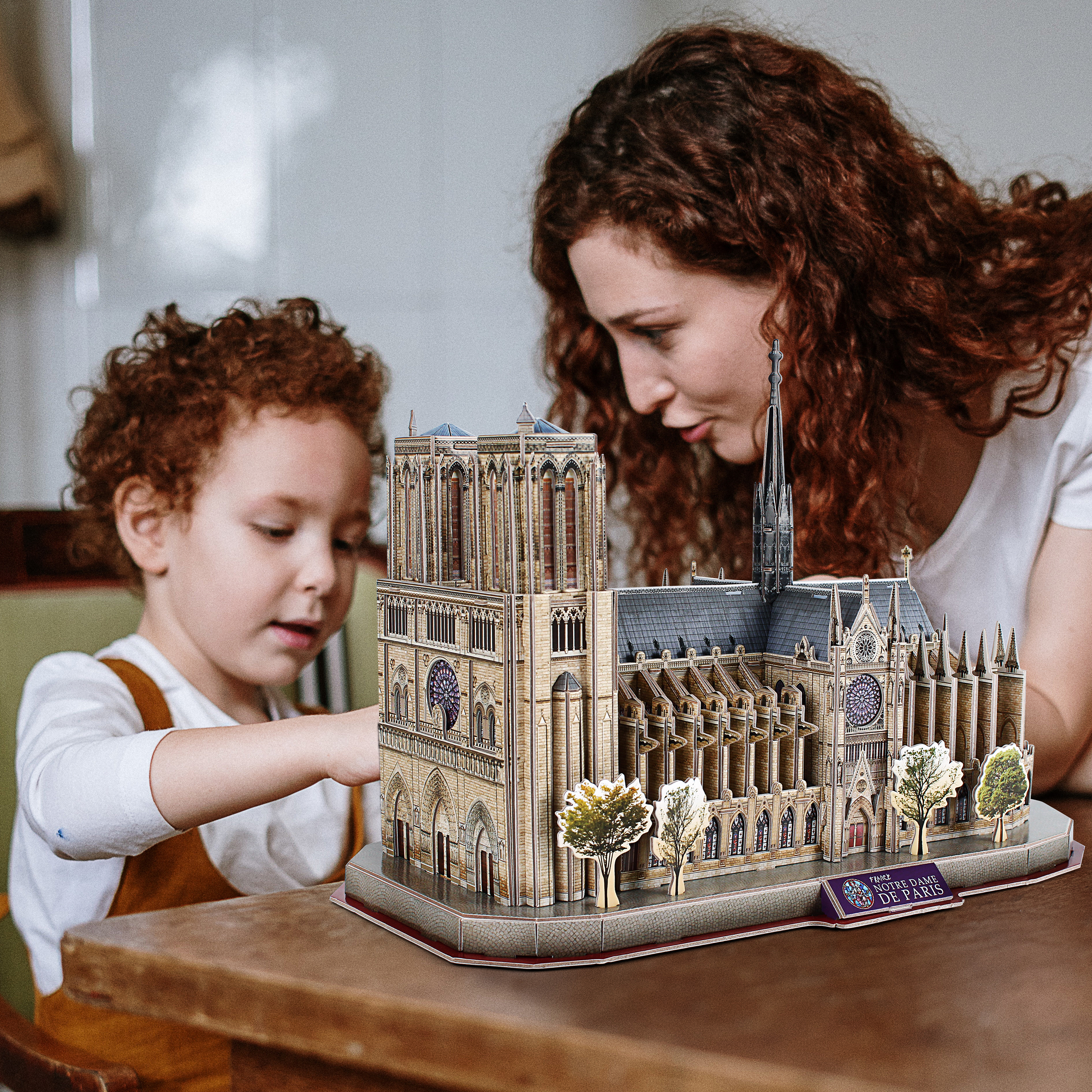 NatGeo Notre Dame De Paris